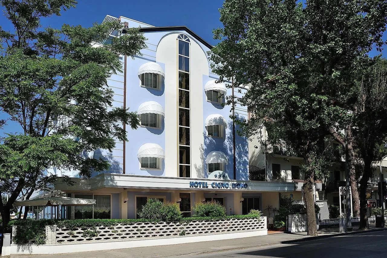 Hotel Cigno D'Oro リッチョーネ