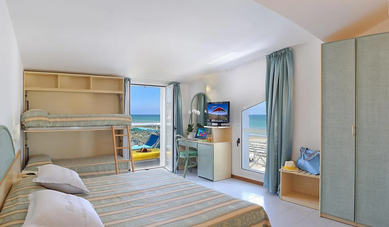 Hotel Cigno D'Oro リッチョーネ 3*,