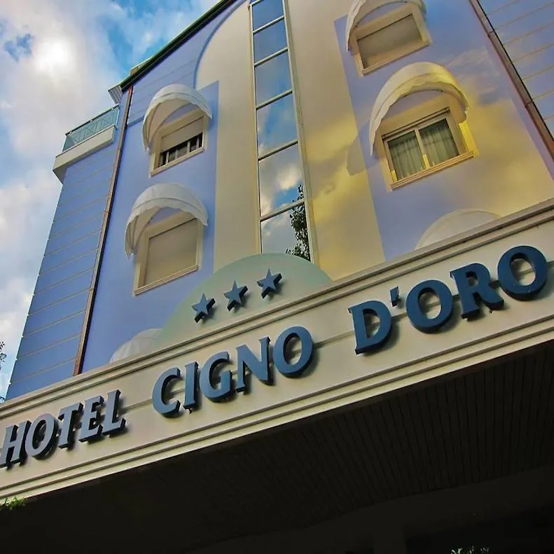 ***  Hotel Cigno D'Oro リッチョーネ イタリア